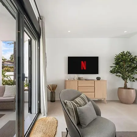 Garden Suites 46B Walking Distance To Puerto Banus Διαμέρισμα Μαρμπέλλα