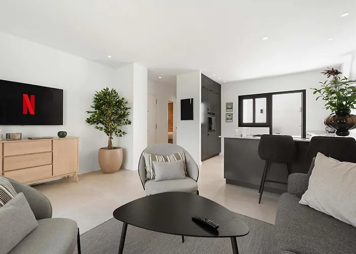 Garden 46b Walking Distance To Puerto Banus *