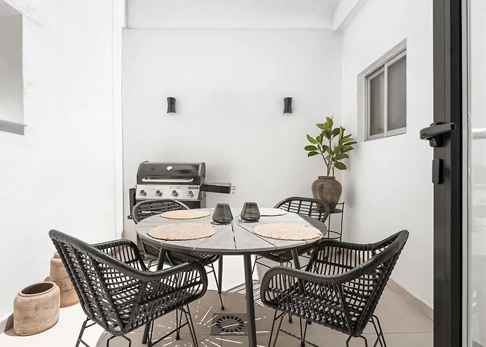 Garden 46b Walking Distance To Puerto Banus Daire