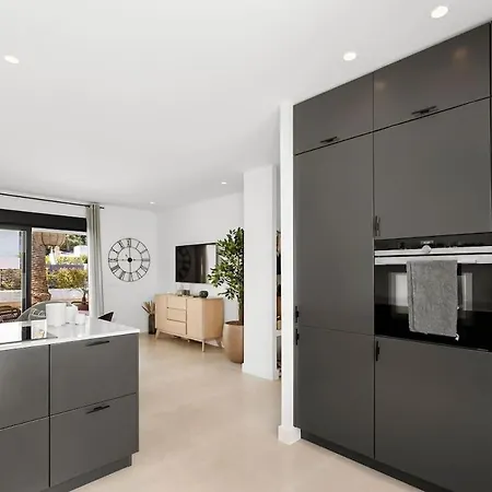 Garden Suites 46B Walking Distance To Puerto Banus