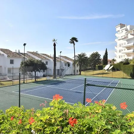 Garden Suites 46B Walking Distance To Puerto Banus *